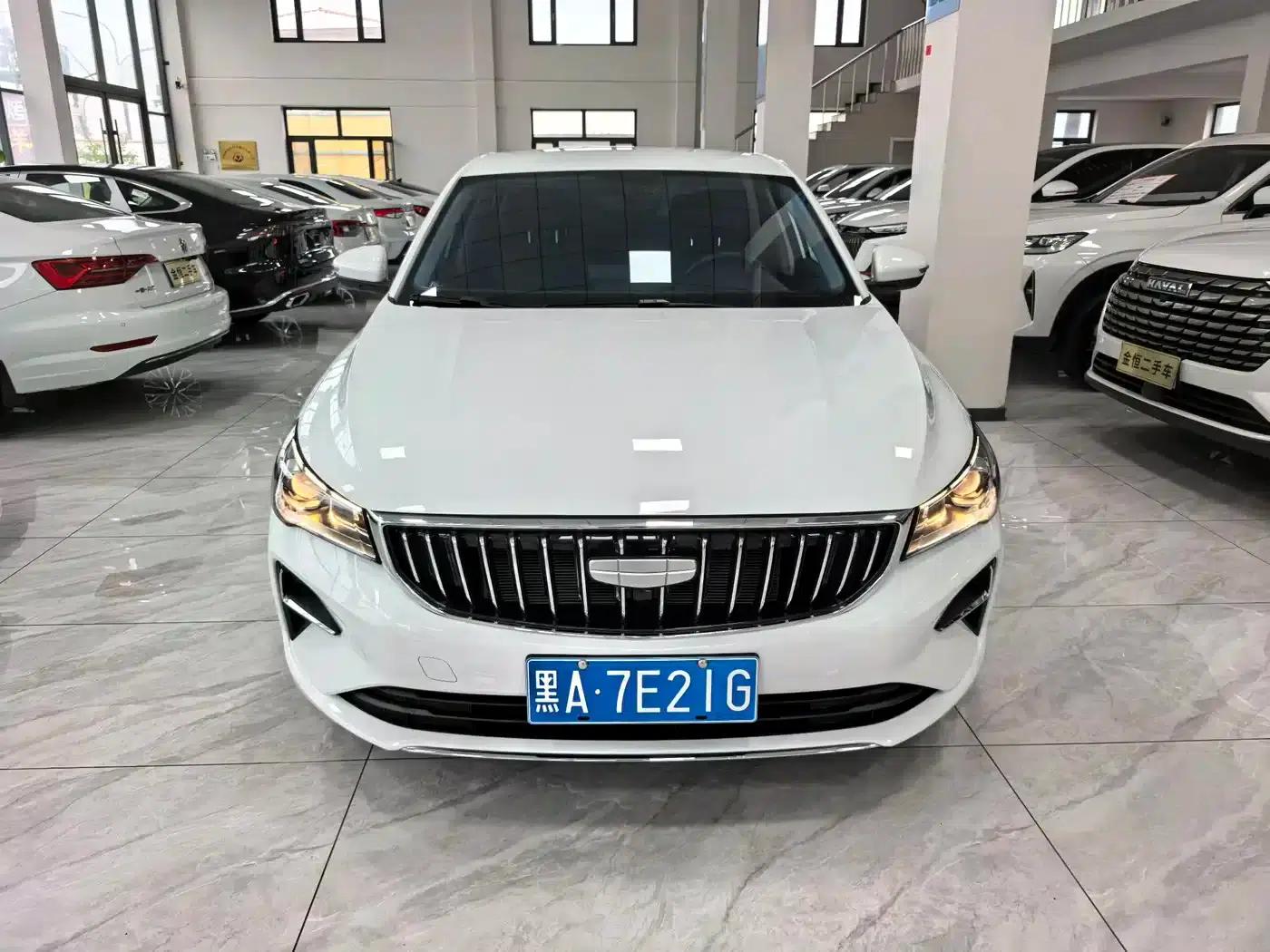 Geely Emgrand 2026 4 Millionth Anniversary Edition 1.5L Manual Transcendence — миниатюра 2