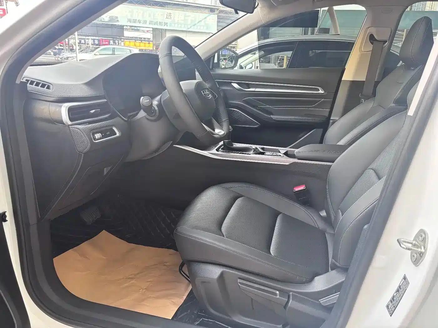 Geely Emgrand 2022 4th Generation 1.5L CVT Premium — миниатюра 4