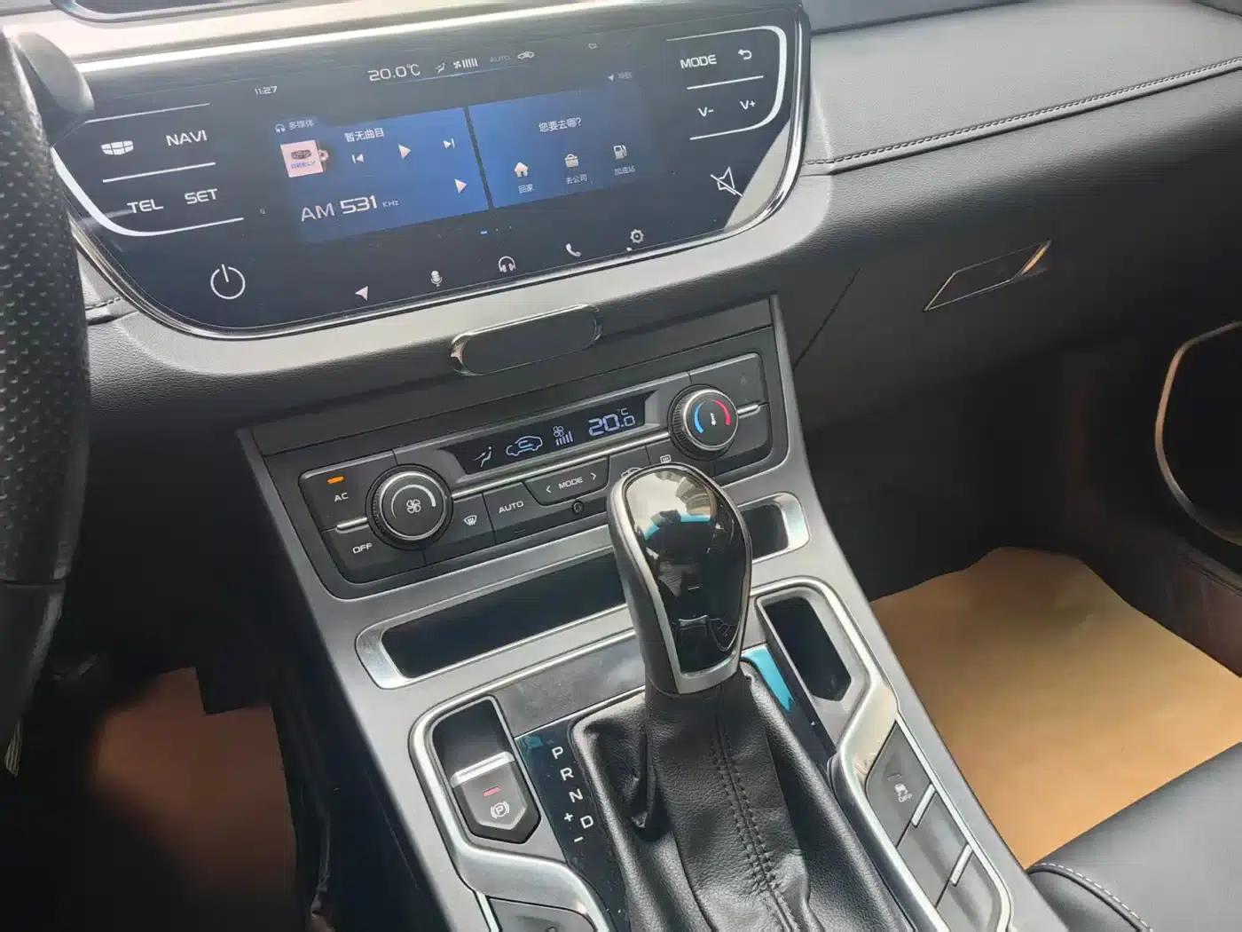 Geely Emgrand 2018 1.5L CVT Upward Connected Edition — миниатюра 18
