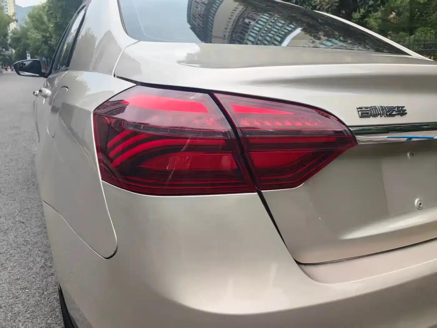 Geely Emgrand 2018 1.5L CVT Upward Connected Edition — миниатюра 19