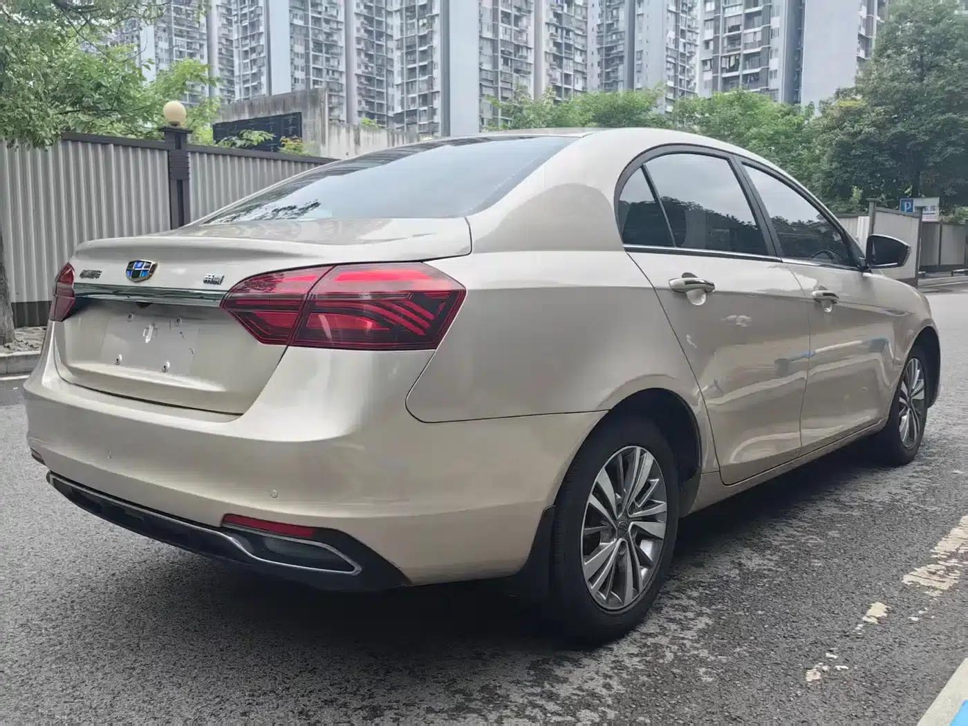 Geely Emgrand 2018 1.5L CVT Upward Connected Edition — миниатюра 5