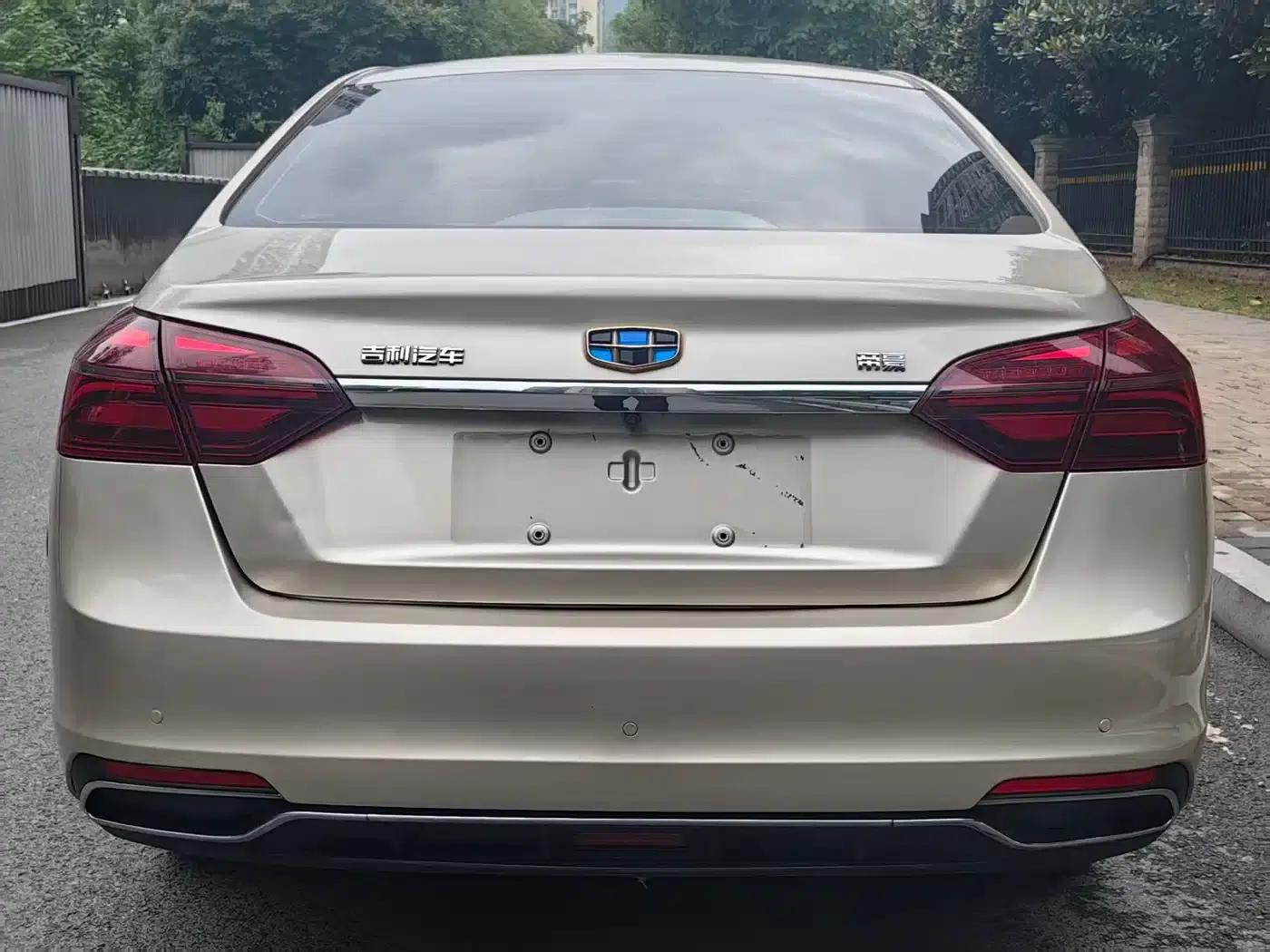 Geely Emgrand 2018 1.5L CVT Upward Connected Edition — миниатюра 6