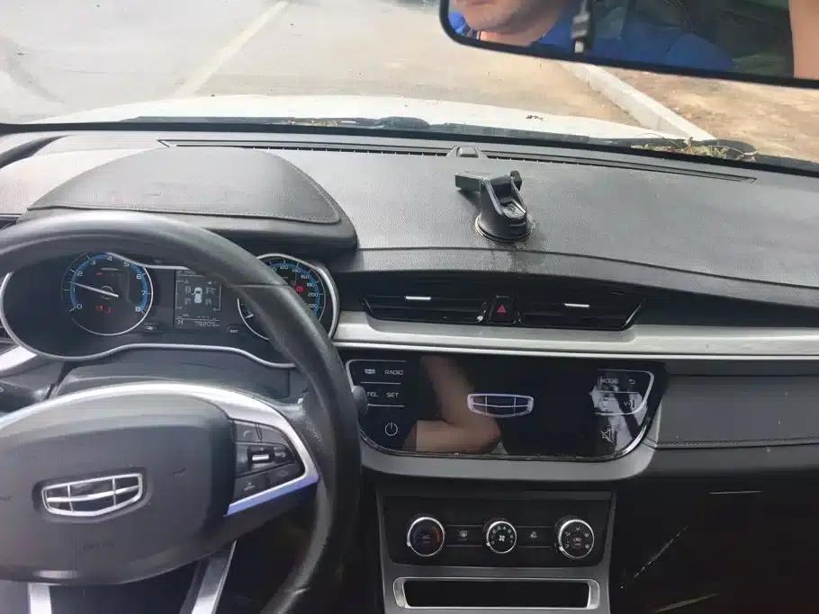 Geely Emgrand 2020 1.5L Manual Comfort Model — миниатюра 12