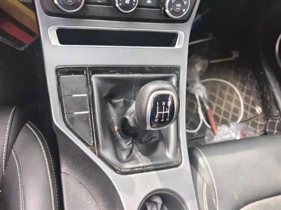 Geely Emgrand 2020 1.5L Manual Comfort Model — миниатюра 16
