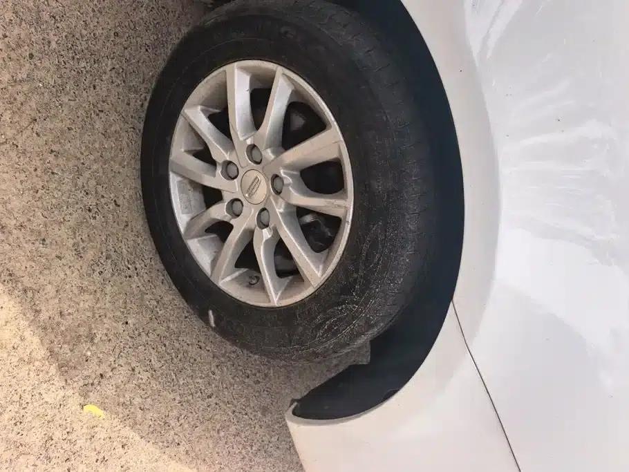 Geely Emgrand 2020 1.5L Manual Comfort Model — миниатюра 6