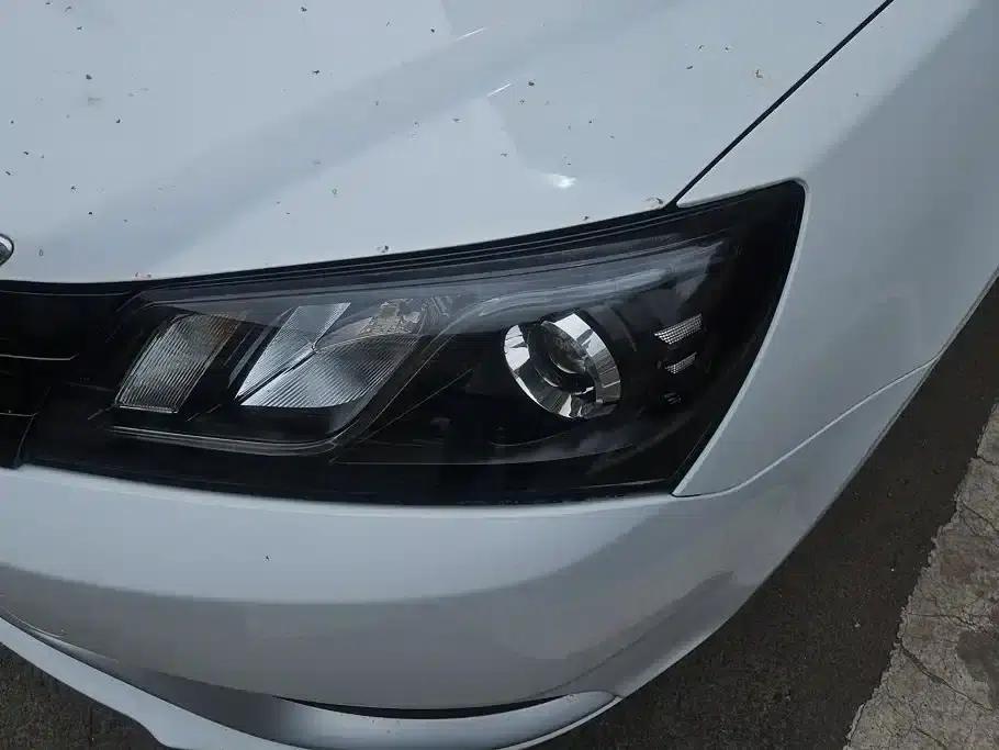 Geely Emgrand 2016 Sedan 1.5L Manual Deluxe — миниатюра 5