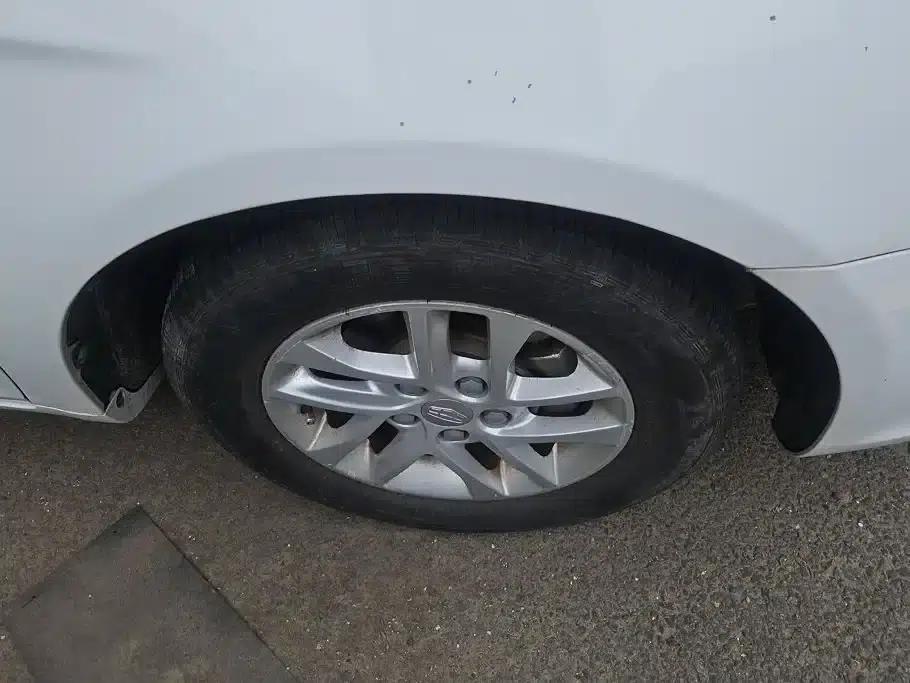 Geely Emgrand 2016 Sedan 1.5L Manual Deluxe — миниатюра 6