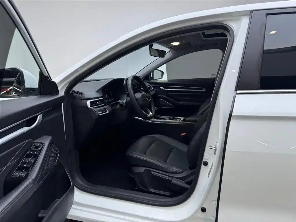 Geely Emgrand 2022 4th Generation 1.5L CVT Premium — миниатюра 11