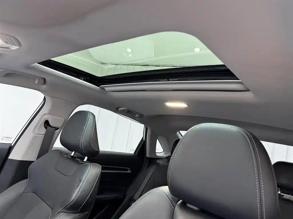 Geely Emgrand 2022 4th Generation 1.5L CVT Premium — миниатюра 10
