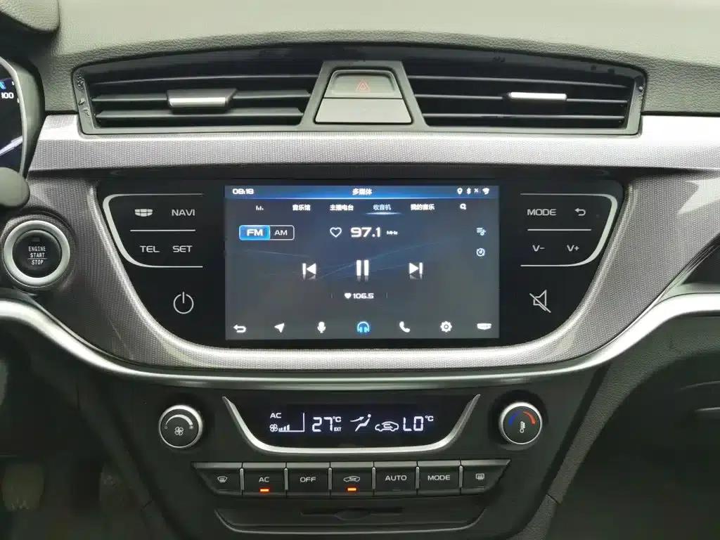 Geely Emgrand 2017 Sedan Million Edition 1.5L Manual Upward Connected Version — миниатюра 12