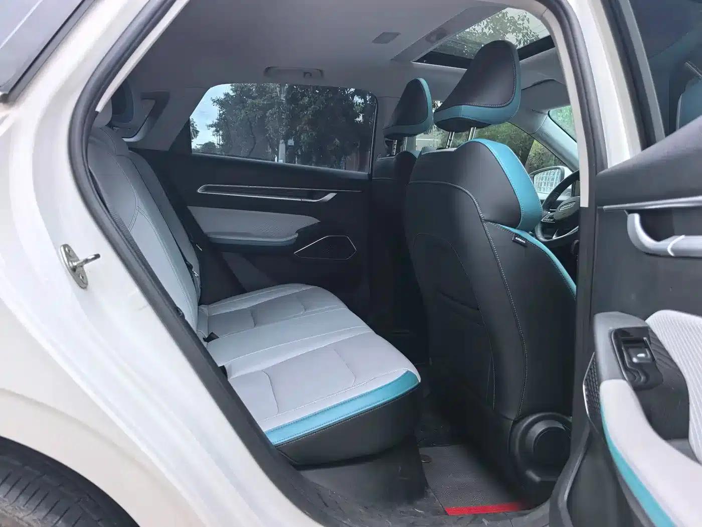 Geely Emgrand 2023 4th Generation Champion Edition 1.5L CVT Flagship Model — миниатюра 11
