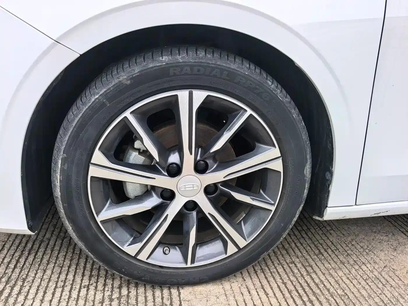 Geely Emgrand 2023 4th Generation Champion Edition 1.5L CVT Flagship Model — миниатюра 5