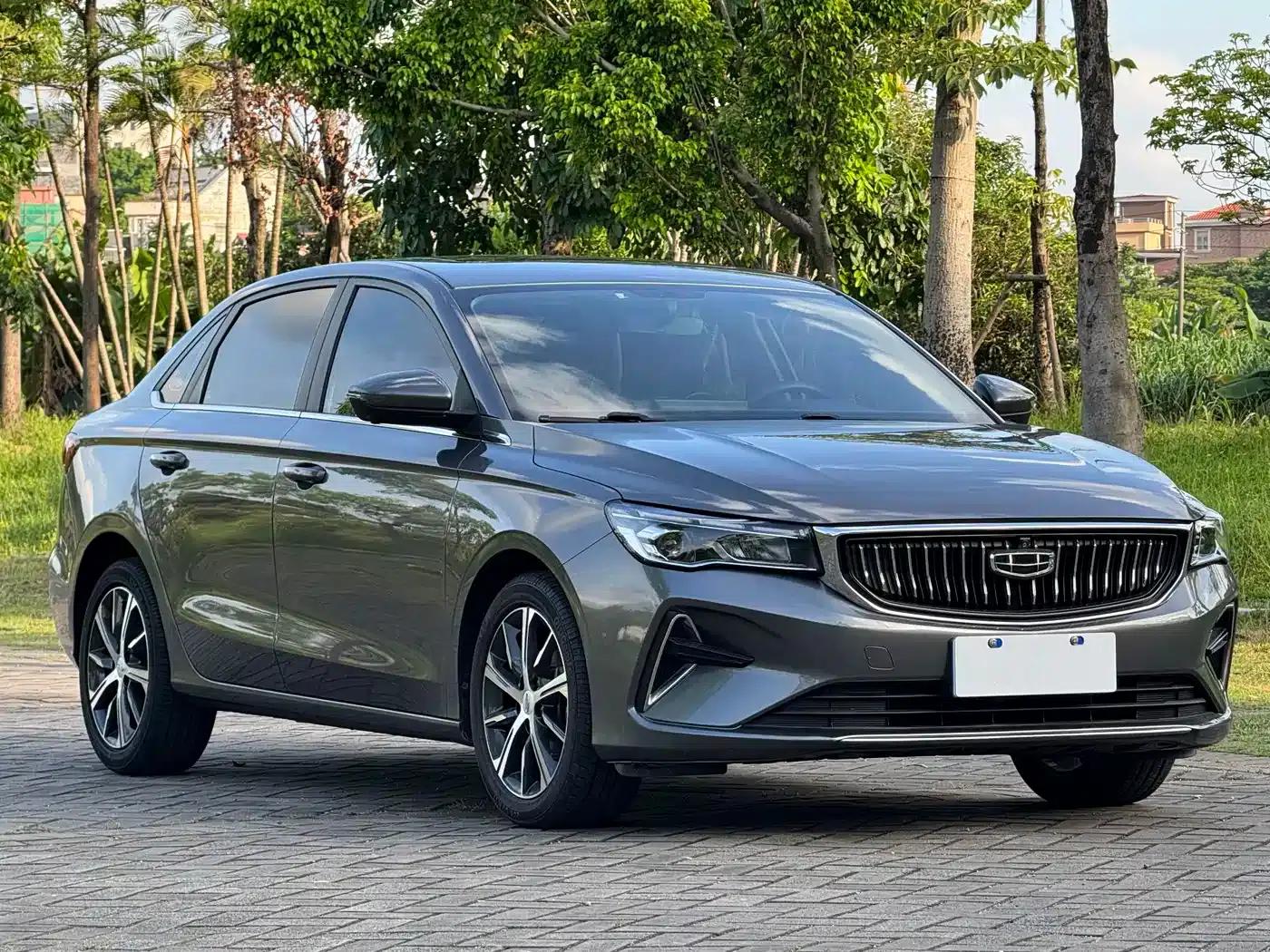 Geely Emgrand 2022 4th Generation 1.5L CVT Flagship Edition — миниатюра 3
