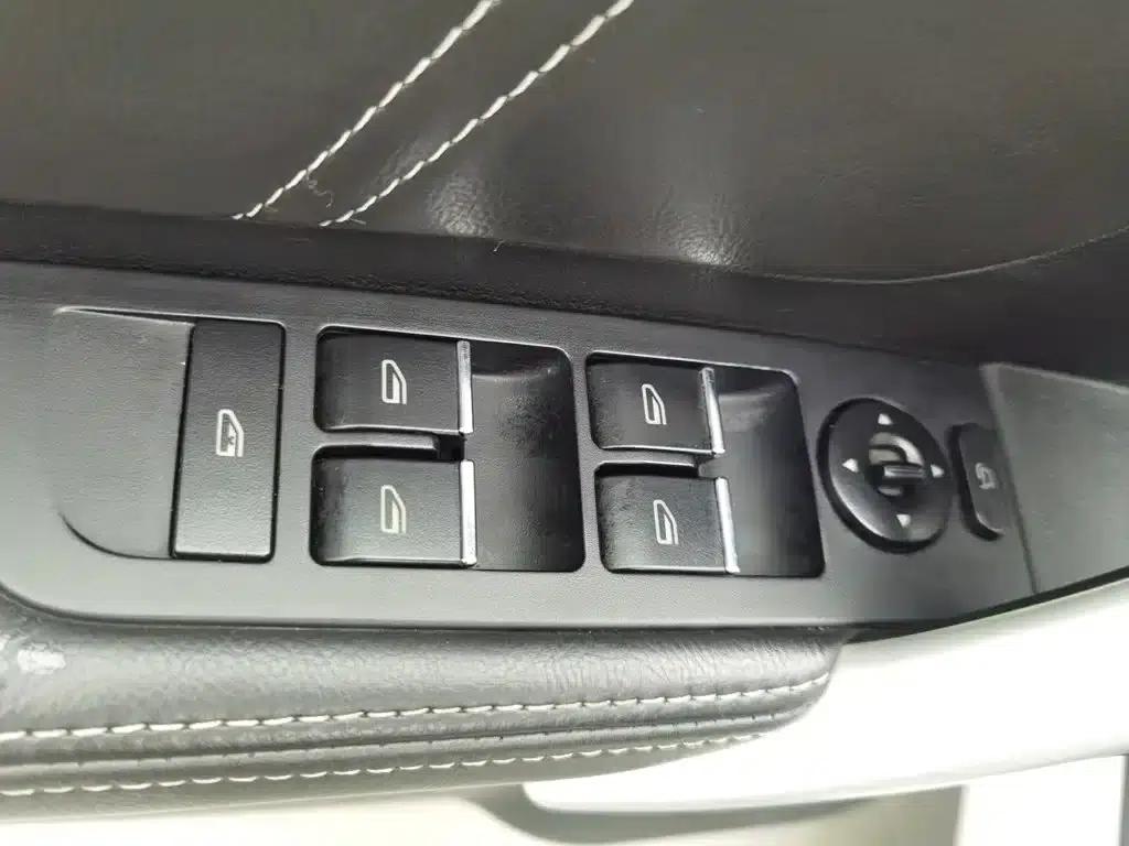 Geely Emgrand 2017 Sedan Million Edition 1.5L CVT Upward Version — миниатюра 9
