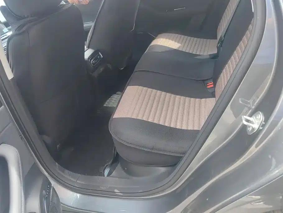 Geely Emgrand 2026 5th Generation 1.5T DCT Premium Edition — миниатюра 11