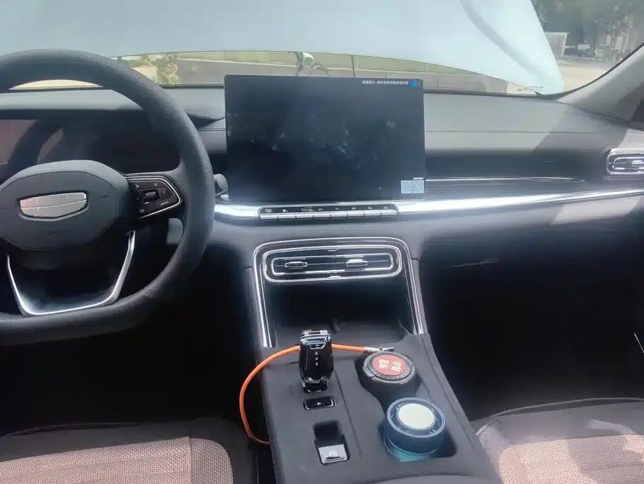 Geely Emgrand 2026 5th Generation 1.5T DCT Premium Edition — миниатюра 13