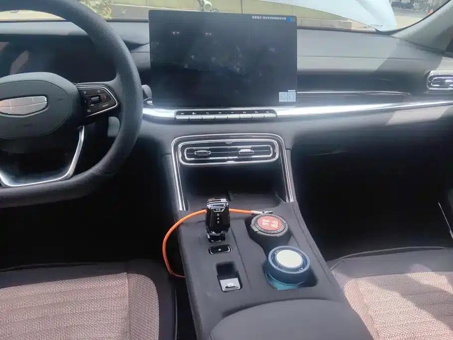 Geely Emgrand 2026 5th Generation 1.5T DCT Premium Edition — миниатюра 16