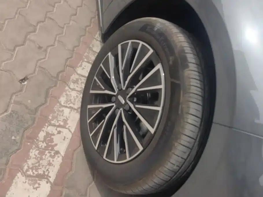 Geely Emgrand 2026 5th Generation 1.5T DCT Premium Edition — миниатюра 6