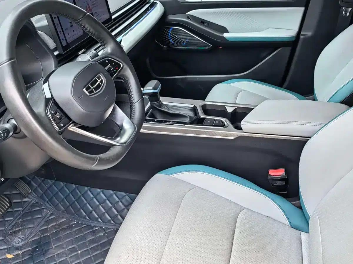 Geely Emgrand 2022 4th Generation 1.5L CVT Flagship Edition — миниатюра 7