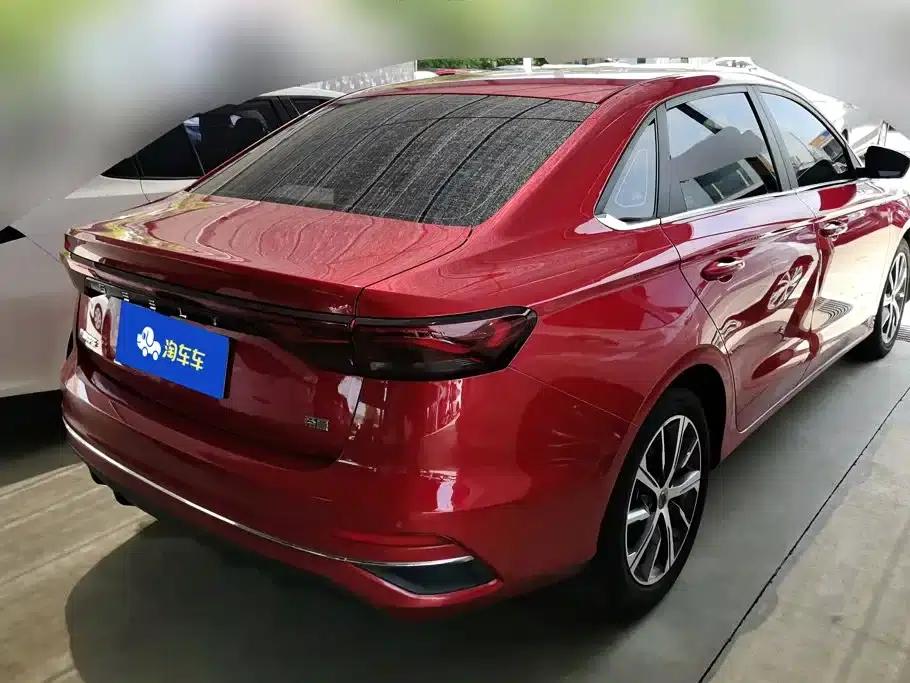 Geely Emgrand 2022 4th Generation 1.5L CVT Flagship Edition — миниатюра 3