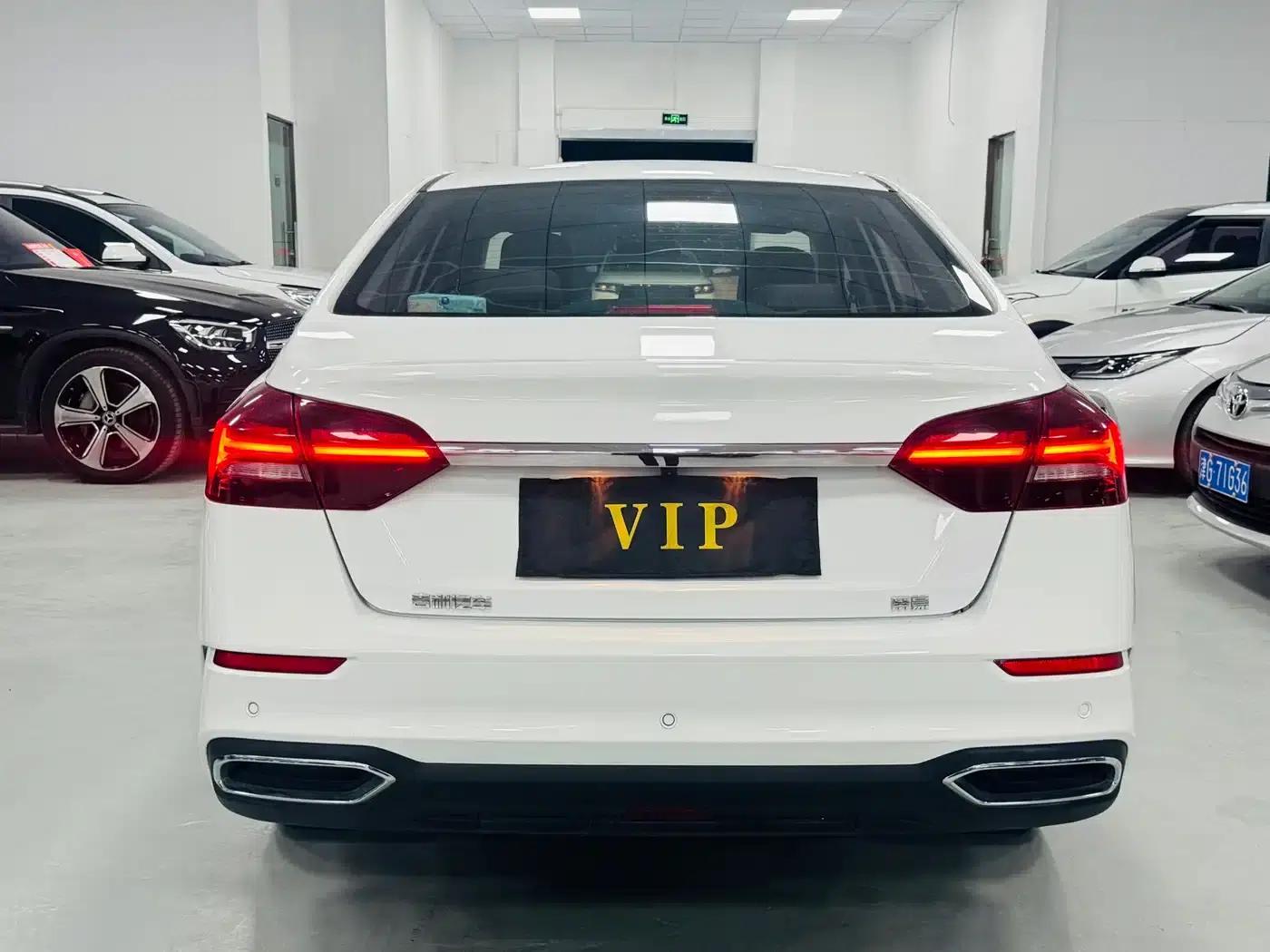 Geely Emgrand 2021 UP 1.5L CVT Luxury Edition — миниатюра 8