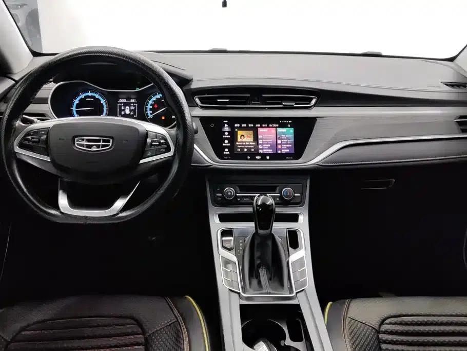Geely Emgrand 2021 UP 1.5L CVT Luxury Edition — миниатюра 12