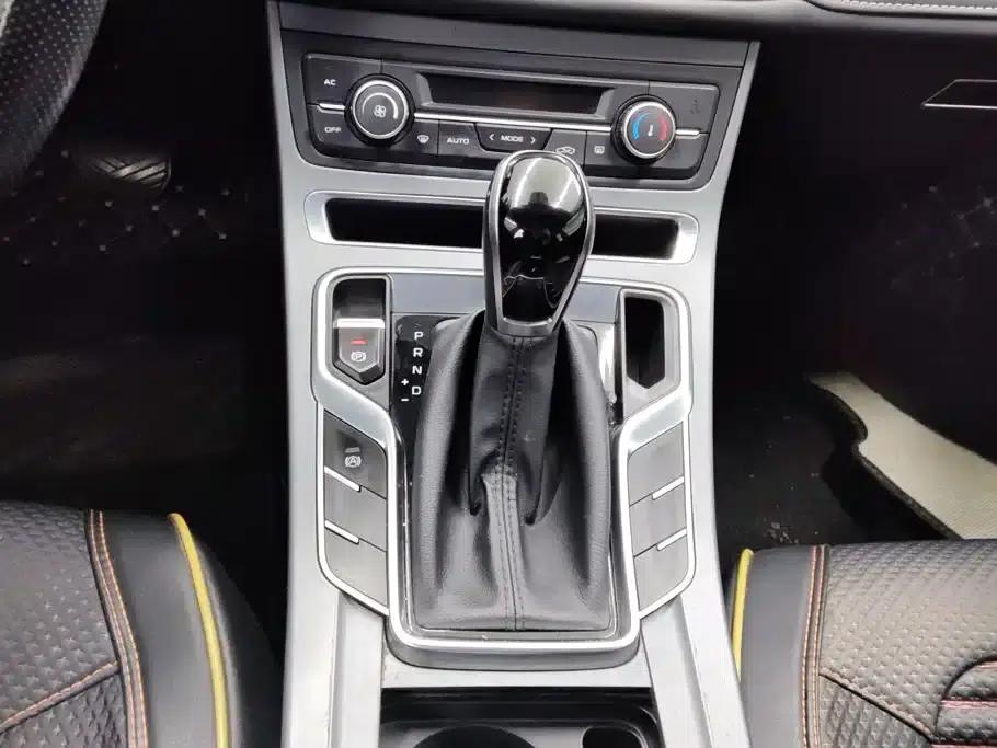 Geely Emgrand 2021 UP 1.5L CVT Luxury Edition — миниатюра 16