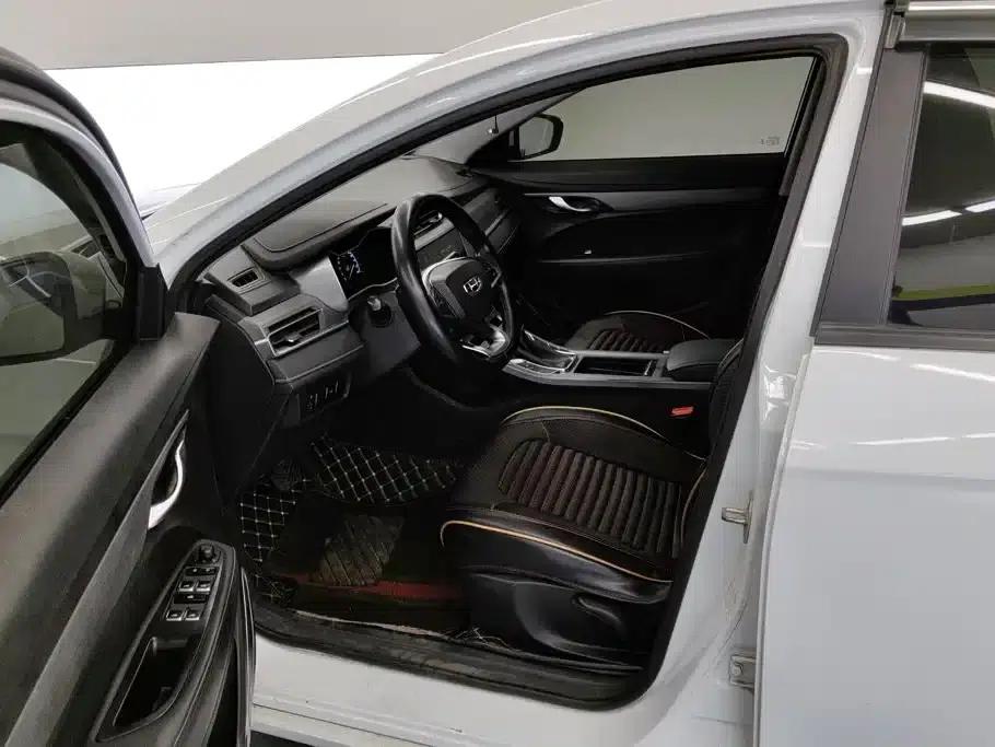 Geely Emgrand 2021 UP 1.5L CVT Luxury Edition — миниатюра 9