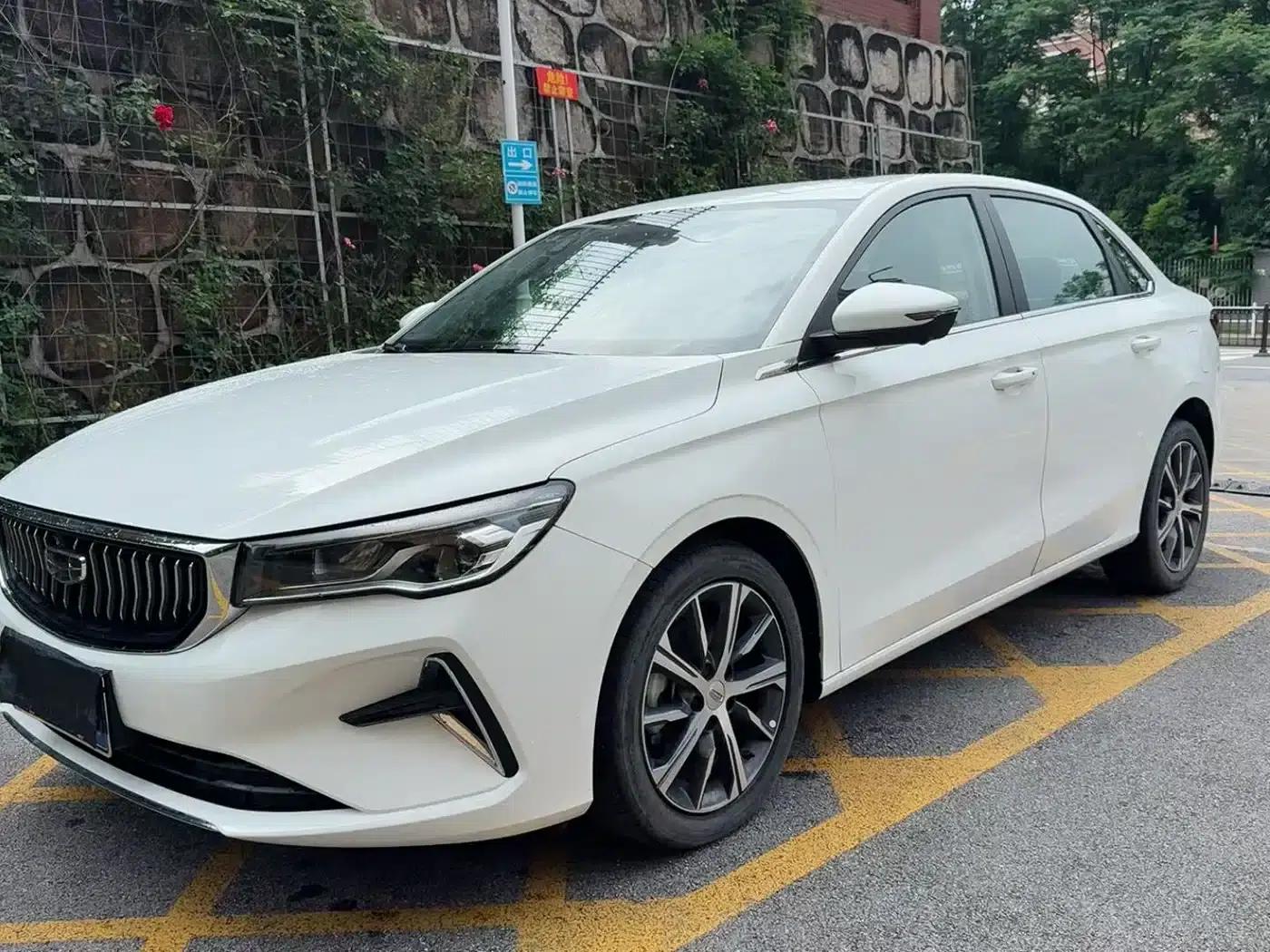 Geely Emgrand 2022 4th Generation 1.5L CVT Premium — миниатюра 3