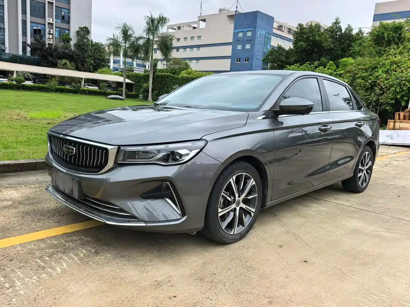 Geely Emgrand 2022 4th Generation 1.5L CVT Flagship Edition — миниатюра 1