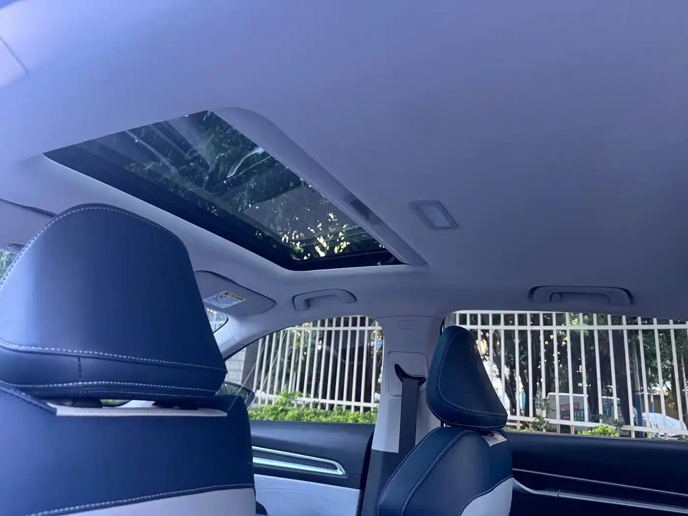 Geely Emgrand 2022 4th Generation 1.5L CVT Flagship Edition — миниатюра 13