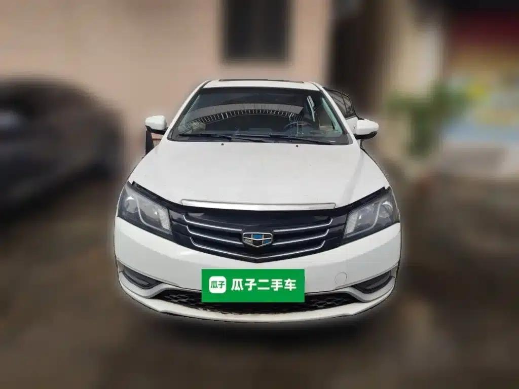 Geely Emgrand 2014 Hatchback 1.5L Manual Elite — миниатюра 3