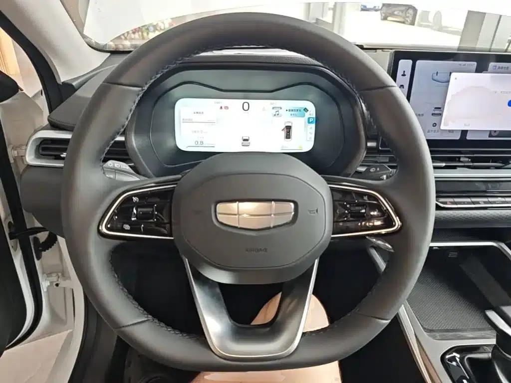 Geely Emgrand 2026 4 Millionth Anniversary Edition 1.5L CVT Flying Model — миниатюра 11