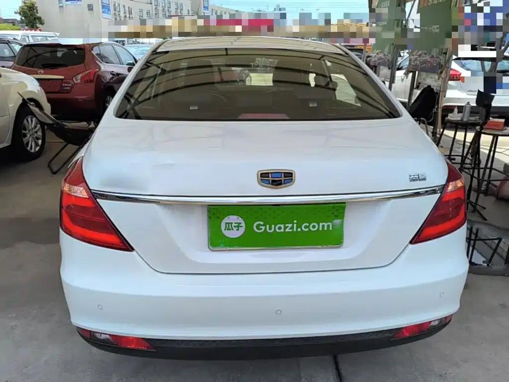 Geely Emgrand 2017 Sedan Million Edition 1.5L Manual Upgrade Version — миниатюра 6