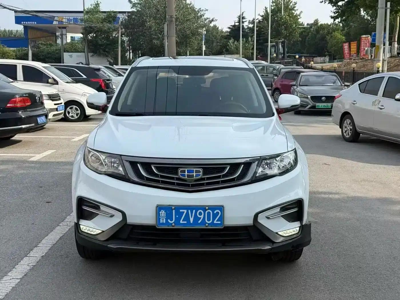 Geely Boyue 2018 2.0L Manual 2WD Smart Edition — миниатюра 2