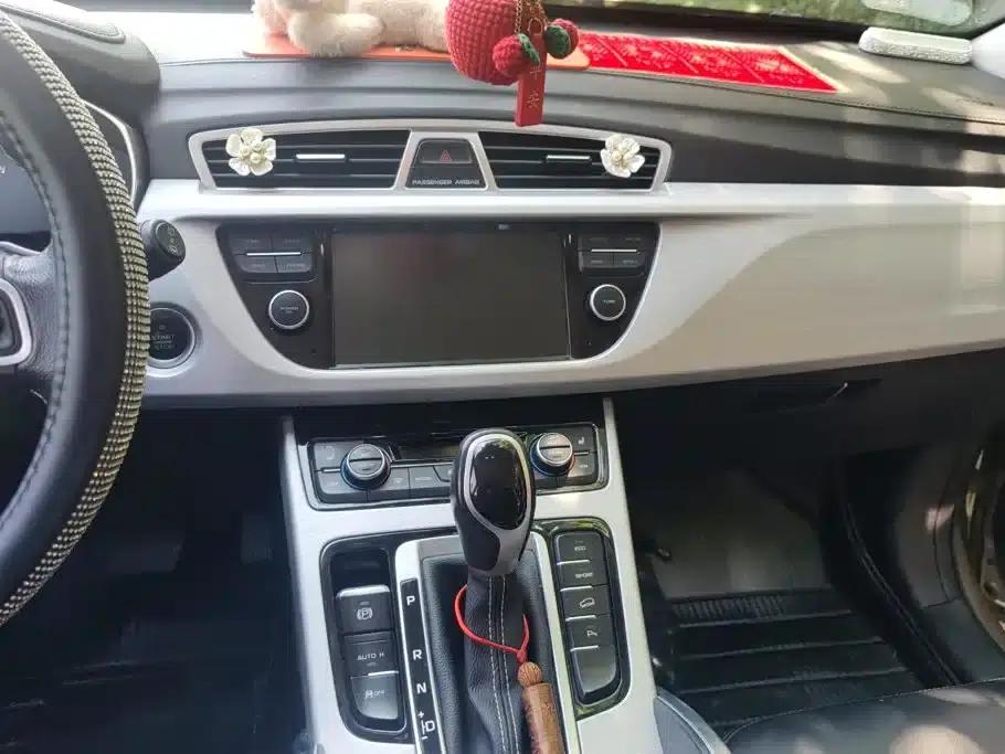 Geely Boyue 2016 1.8TD Automatic Intelligent Connectivity Model — миниатюра 13
