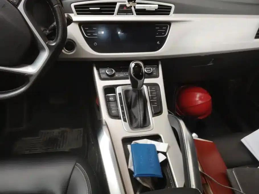 Geely Boyue 2018 1.8TD Automatic 2WD Smart 4G Connected Edition — миниатюра 16