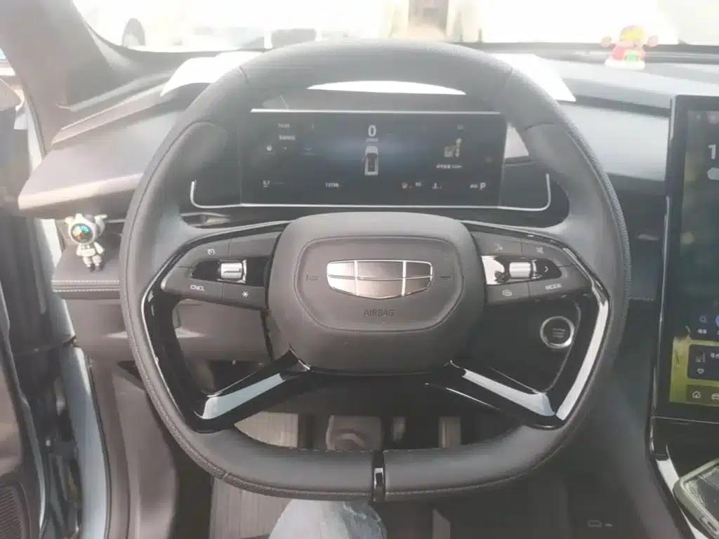 2023 Geely Boyue COOL 1.5TD Smart Connect+ — миниатюра 11