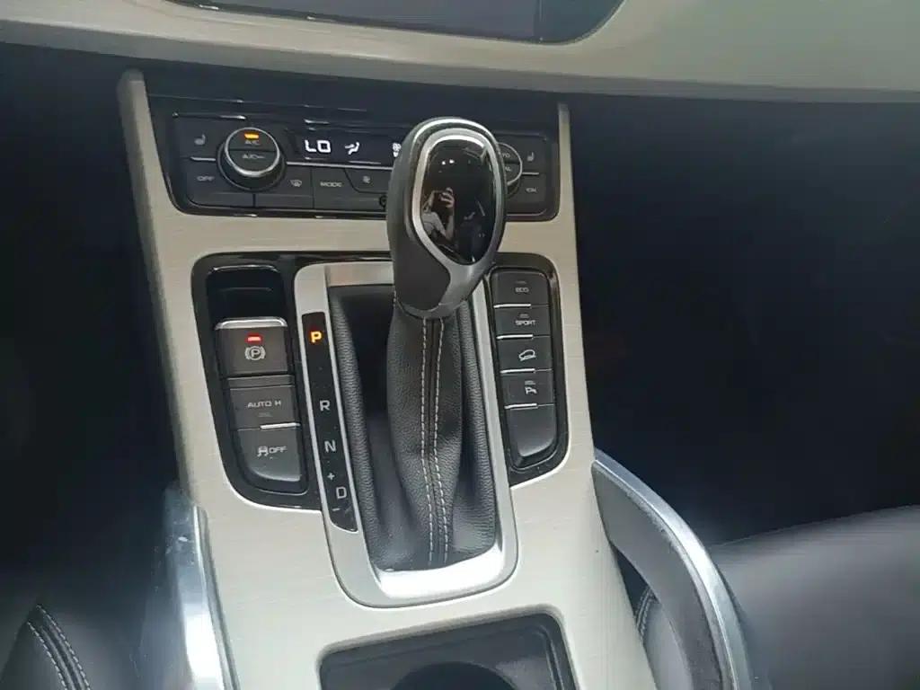 Geely Boyue 2018 1.8TD Automatic 2WD Intelligent Connected 4G Edition — миниатюра 14