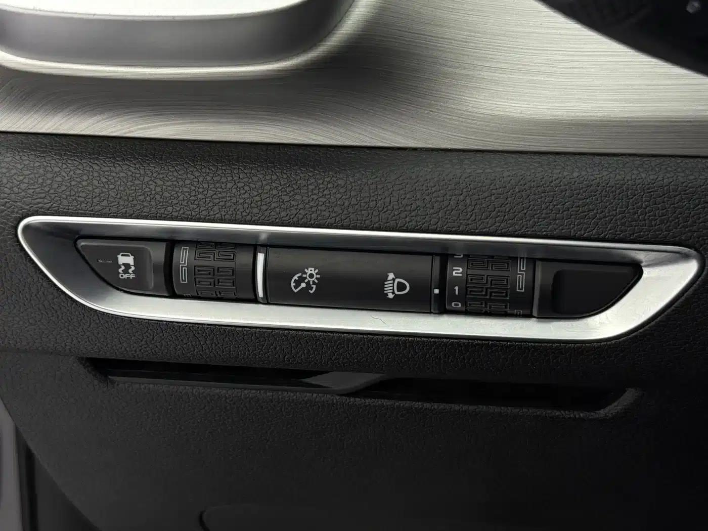 Geely Binyue 2021 1.4T DCT Diamond Edition — миниатюра 19