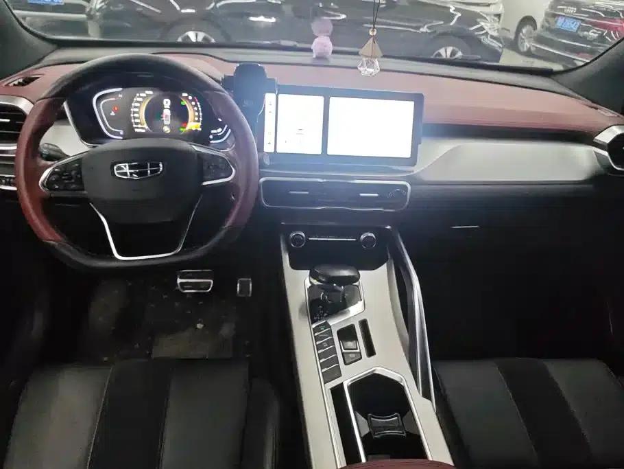 Geely Binyue 2021 1.5TD DCT Glory Edition — миниатюра 12