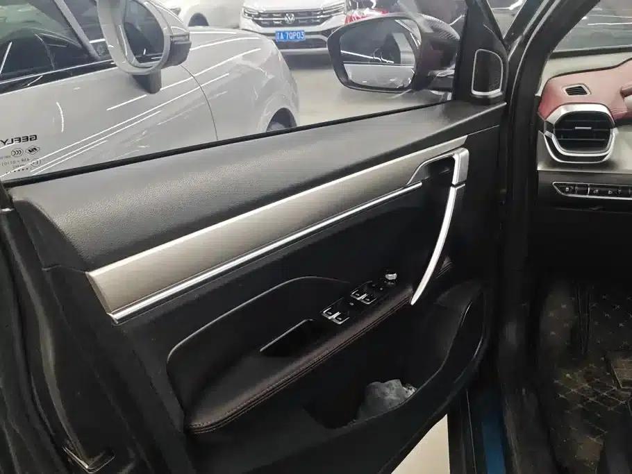 Geely Binyue 2021 1.5TD DCT Glory Edition — миниатюра 7