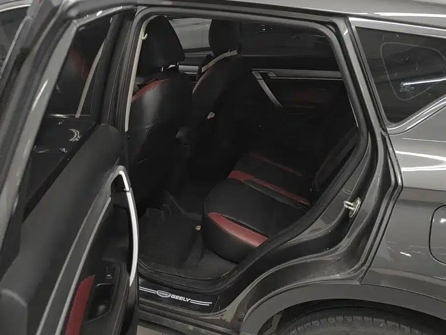Geely Binyue 2021 1.4T Manual Gold Edition — миниатюра 11