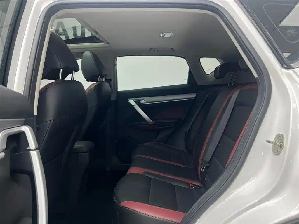 Geely Binyue 2021 1.4T Manual Gold Edition — миниатюра 18