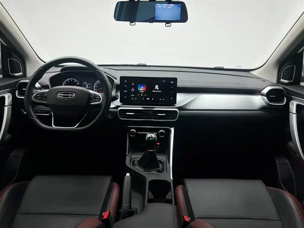Geely Binyue 2021 1.4T Manual Gold Edition — миниатюра 19