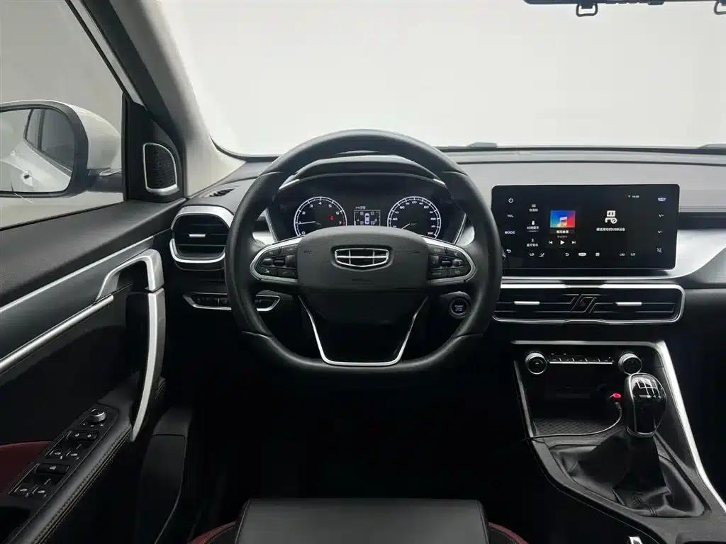 Geely Binyue 2021 1.4T Manual Gold Edition — миниатюра 20