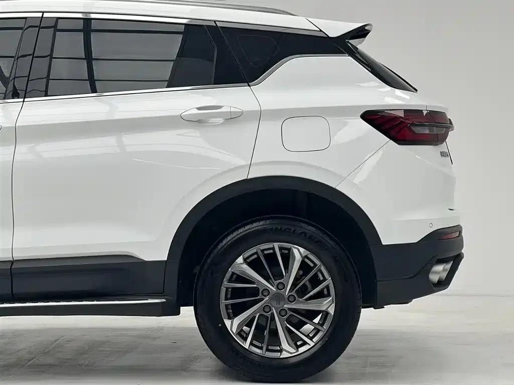 Geely Binyue 2021 1.4T Manual Gold Edition — миниатюра 9
