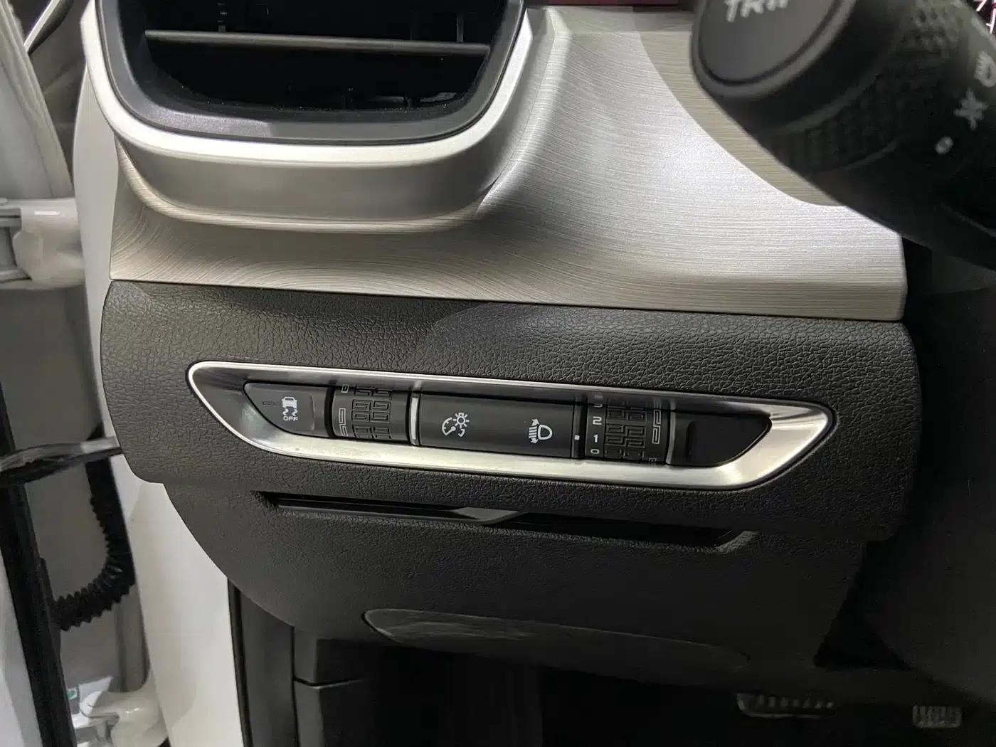Geely Binyue 2021 1.4T DCT Platinum Edition — миниатюра 16
