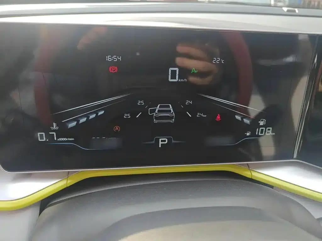 Geely Binyue 2022 Model Binyue COOL 1.5TD DCT Hot Edition — миниатюра 5