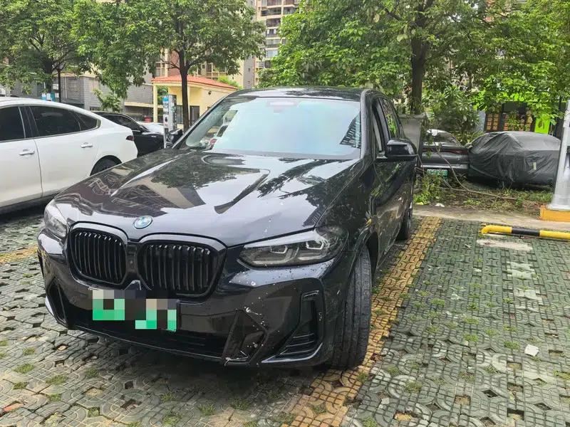 BMW iX3 2022 Leading Edition — миниатюра 1